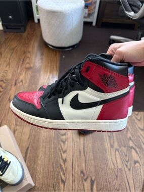 Jordan Air Jordan 1 High Black Red White Sneakers